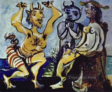 パブロ・ピカソ Painting - 二人の牧神とヌード 1938年 パブロ・ピカソ